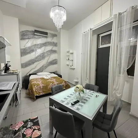 House Antonella * Naples